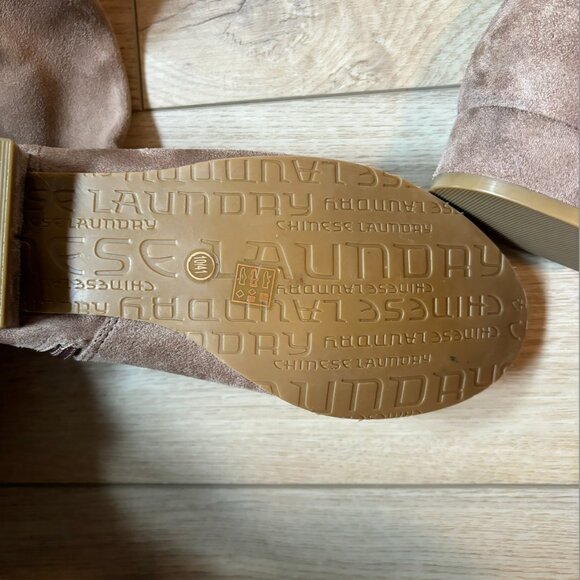 chinese laundry knee-high taupe light brown faux suede small heeled boots - Picture 3 of 5